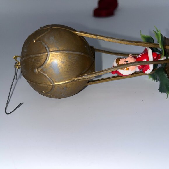 Vintage Pixie Elf Santa's Helper Hot Air Balloon Ornament Kitsch Holly Berry Elf - Picture 16 of 16